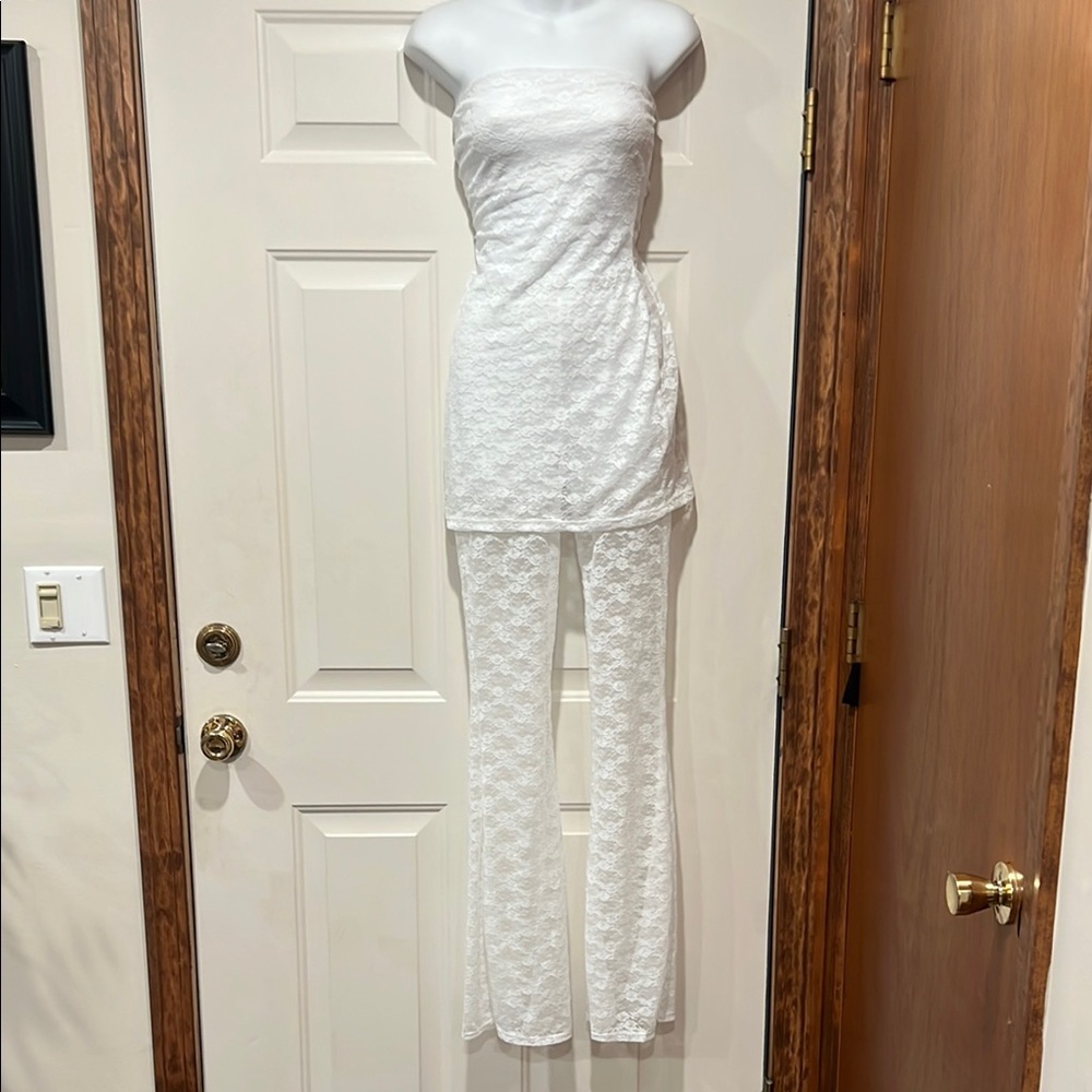 Elegant White Lace Two Piece Outfit